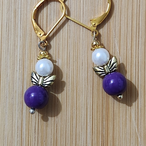 Hand Crafted Gold and Purple Beaded Earrings Pierced Dangle Angel - Picture 5 of 6